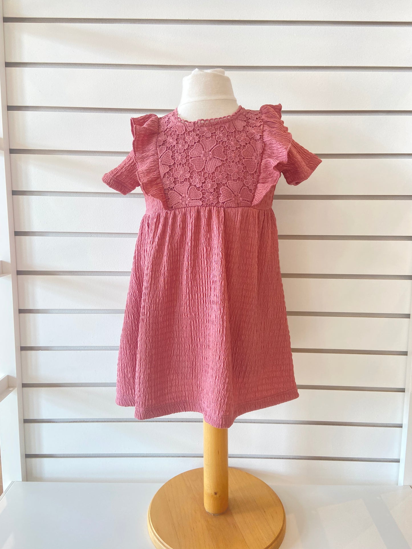 Robe dentelle Vieux rose