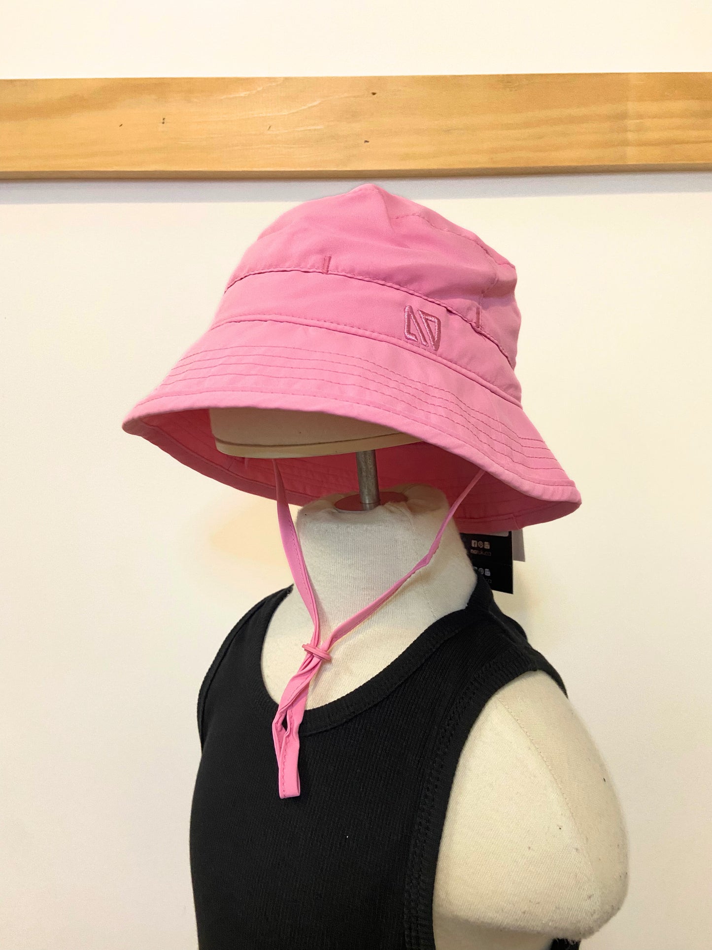 Chapeau UV rose