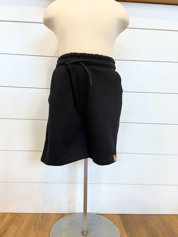 Short noir