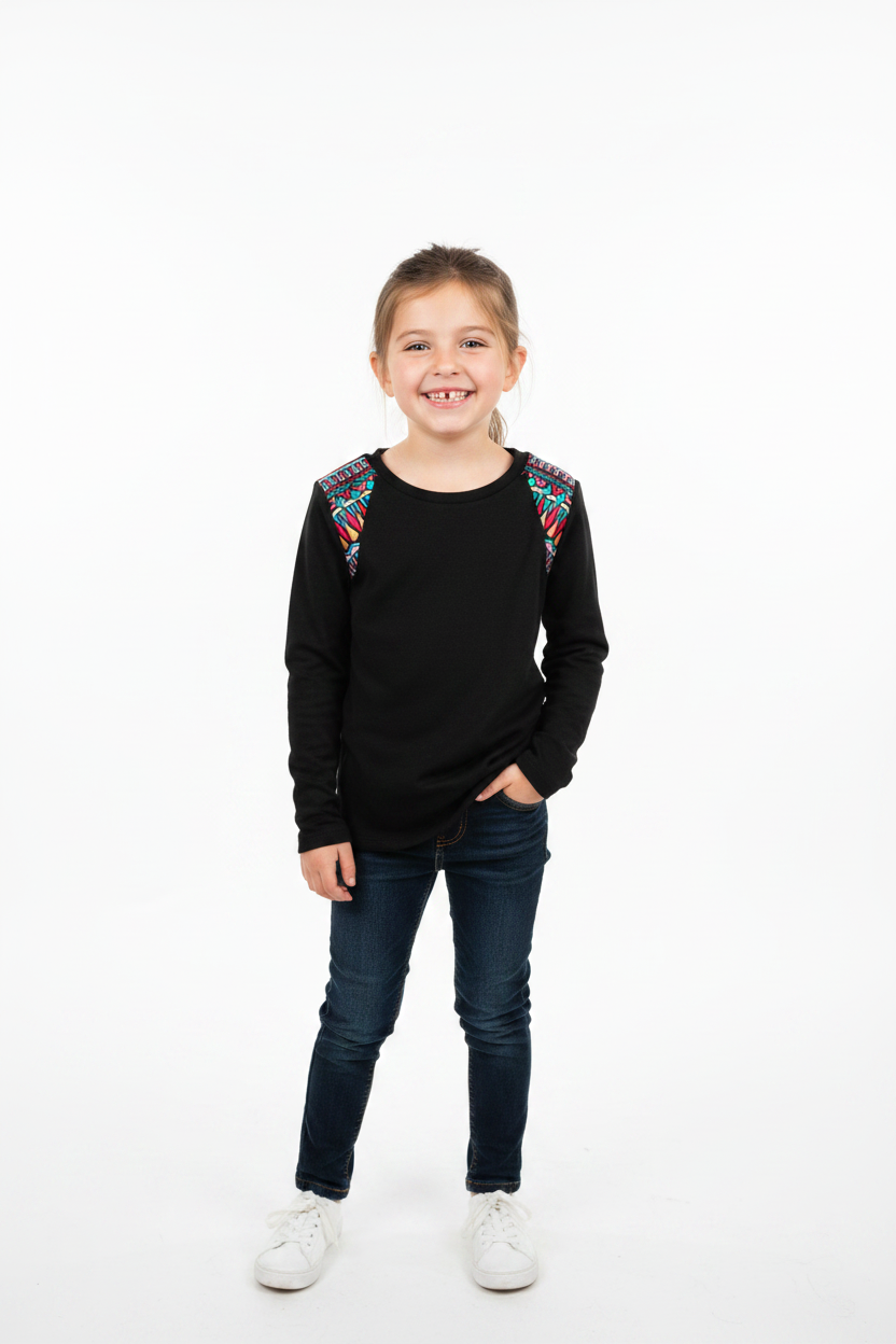Chandail Noir avec Broderie sur les épaules