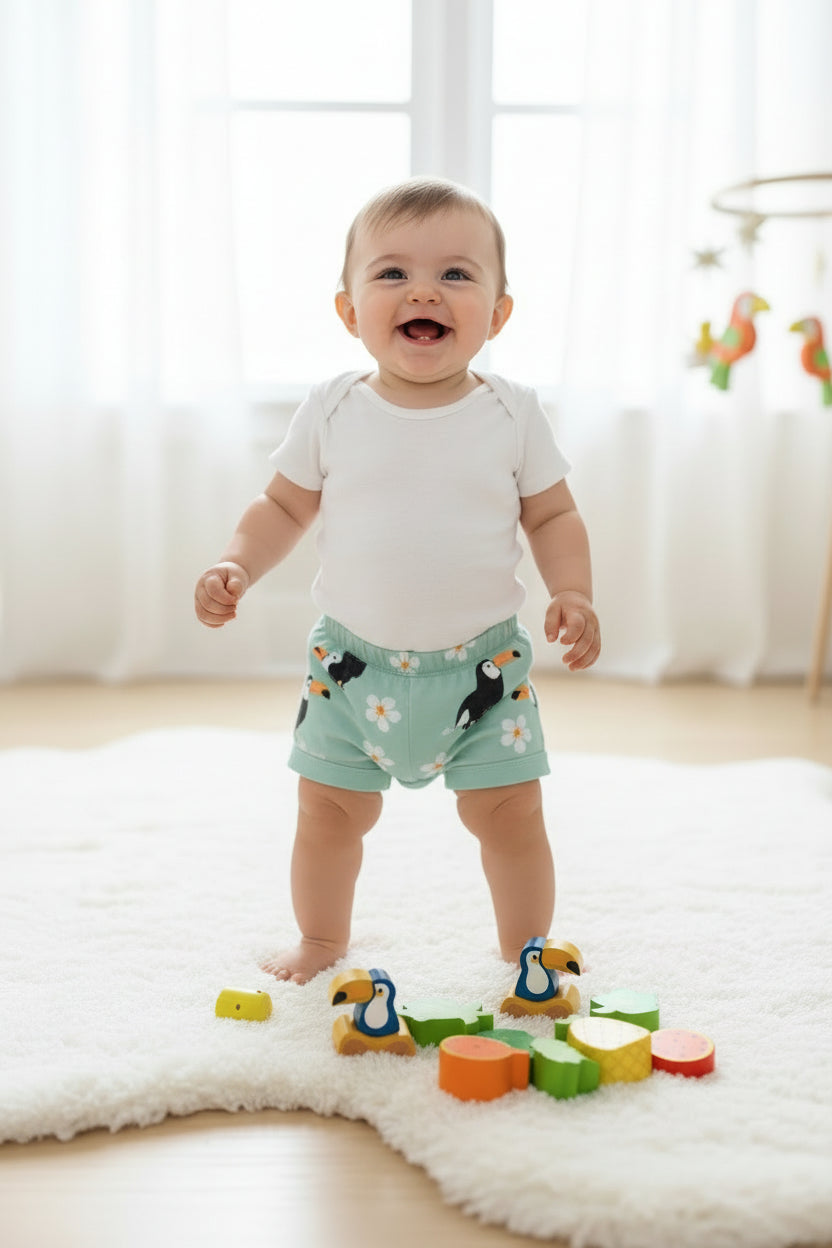 Shorts vert doux motif Toucan