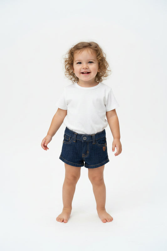 Short en denim bleu foncé