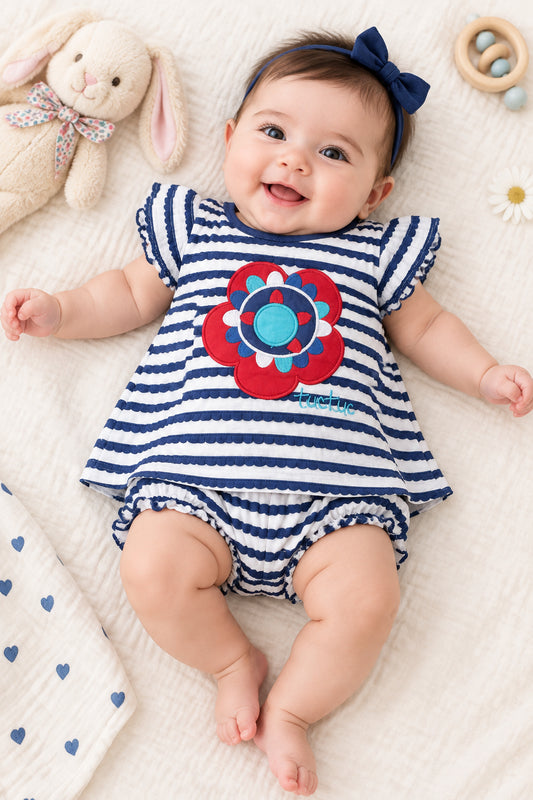 Robe rayée blanc et volant bleu marin + culotte