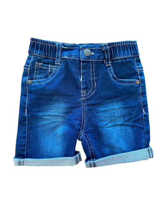 Short en denim avec croix jaune sur la poche arrière droite