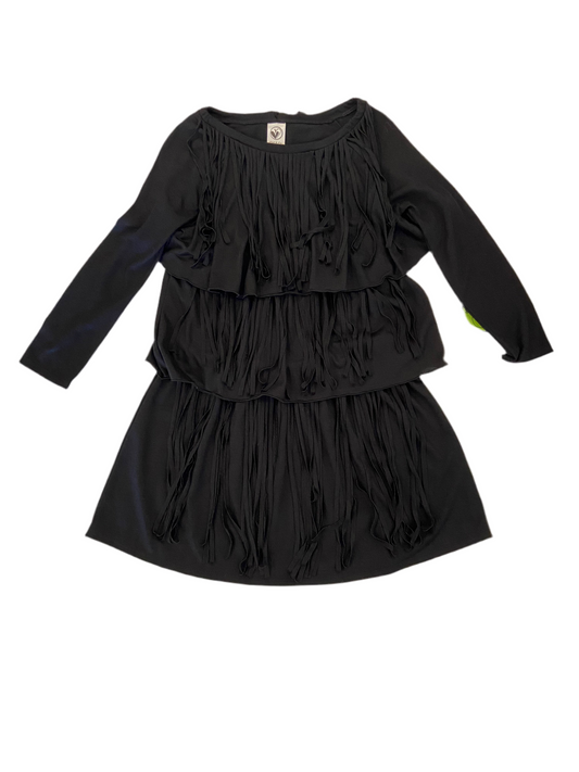 Robe noir avec frange