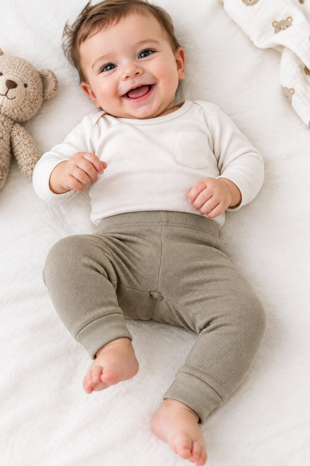 Pantalon brun pâle motif Girafe, éléphant