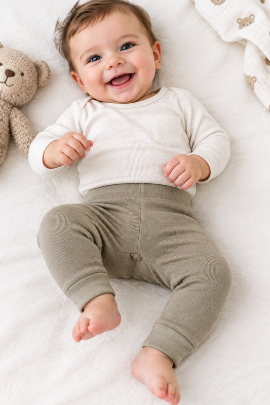 Pantalon brun pâle motif Girafe, éléphant
