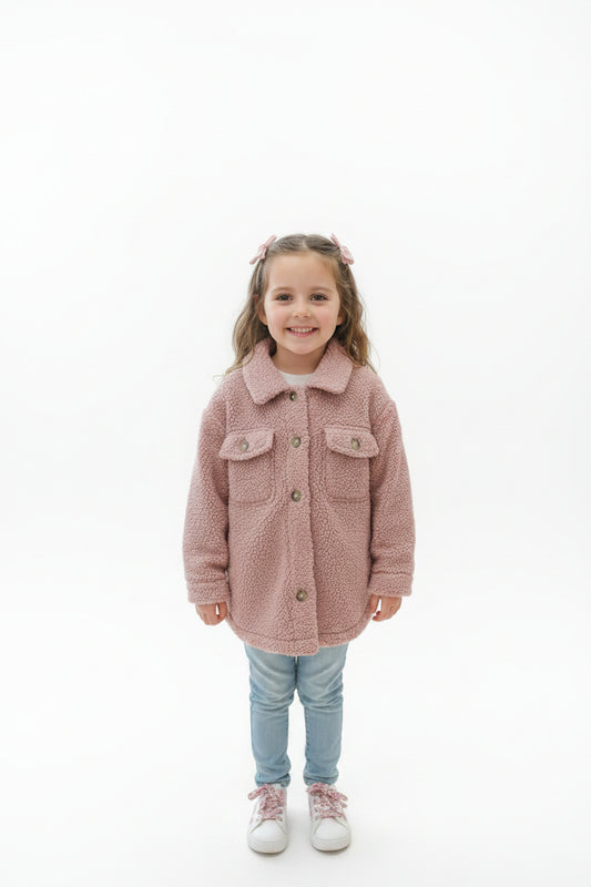 Cardigan en peluche rose – douceur & confort