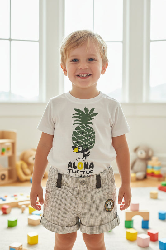Ensemble l'oiseau et son ananas