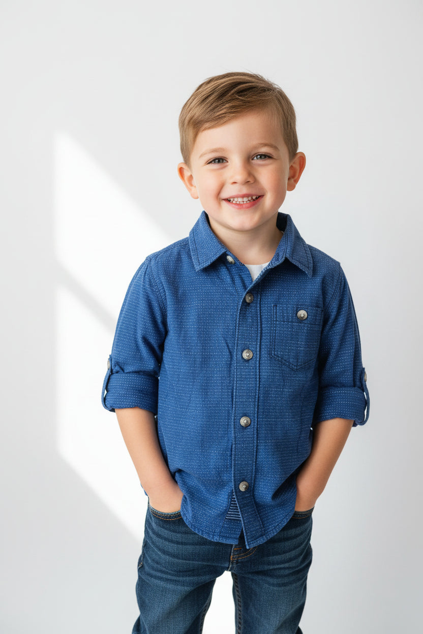 Chemise Bleu profond parsemé de mini points blancs