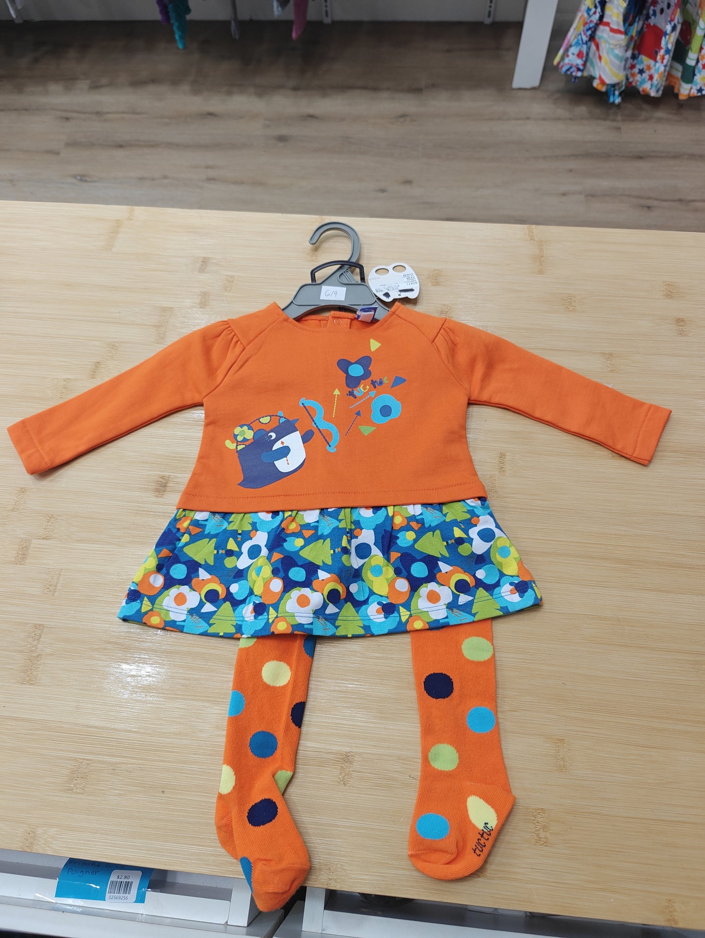Robe Eclatante + collant assorti